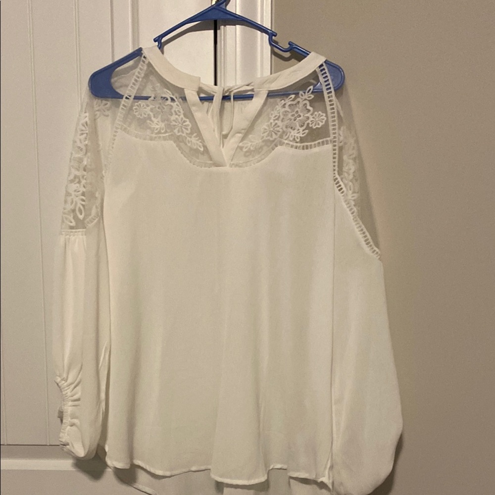 Elegant White Lace Women's Top